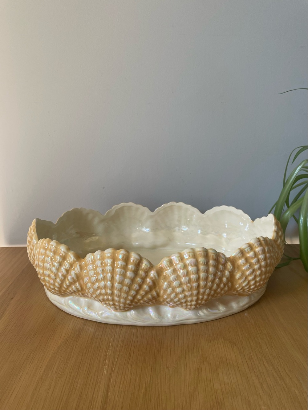 Vintage Lustre Ware Ceramic Scallop Seashell Bowl Catchall Planter 70s